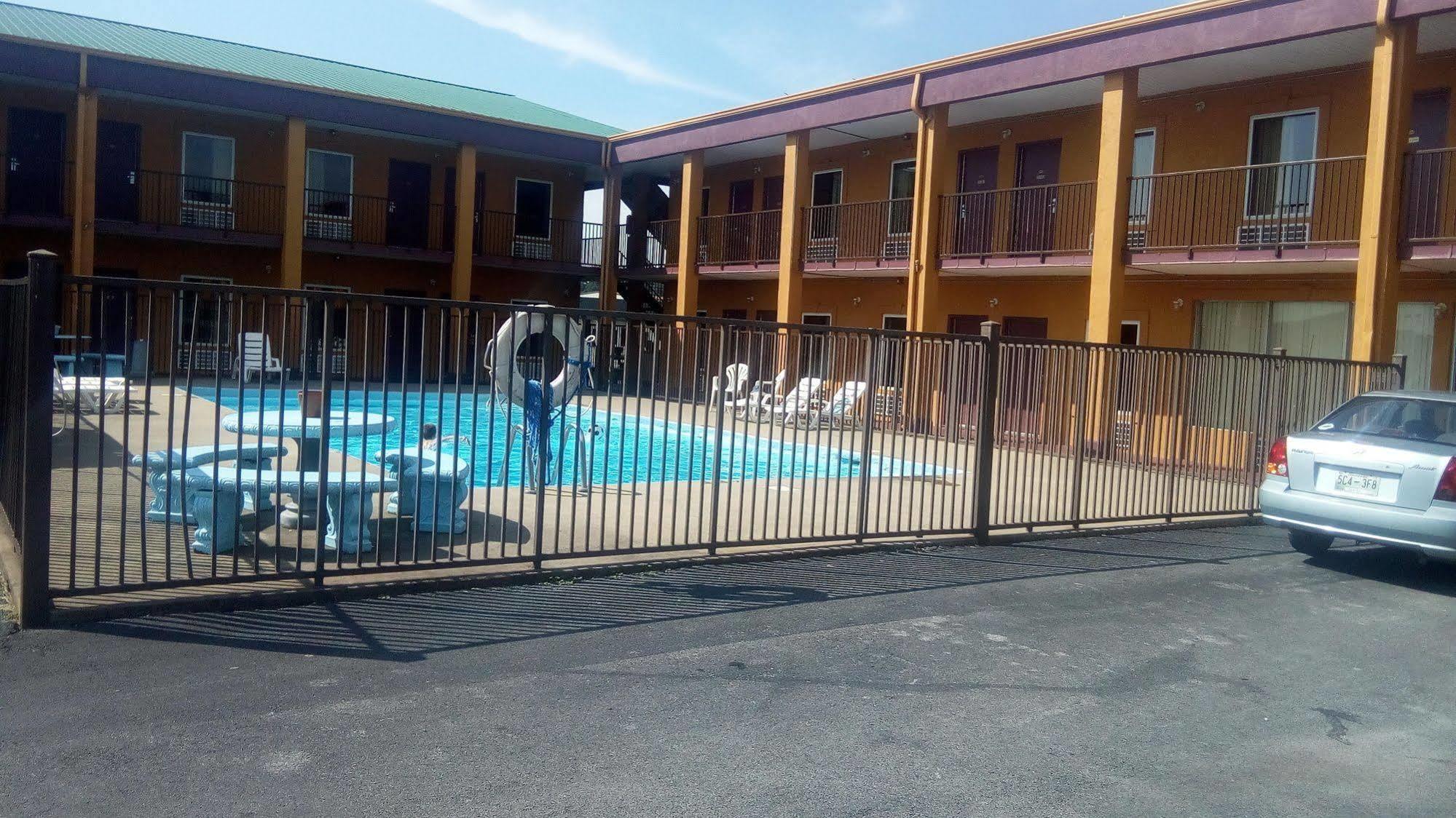 Travelers Inn Elizabethton Kültér fotó